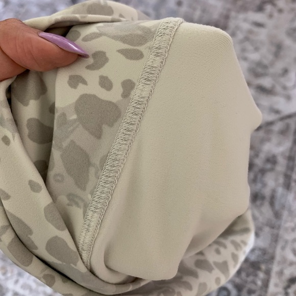 lululemon Align™ High-Rise Pant 25" size 8 - Picture 10 of 10